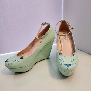 Mint Cat Face Platform Wedges Size 8